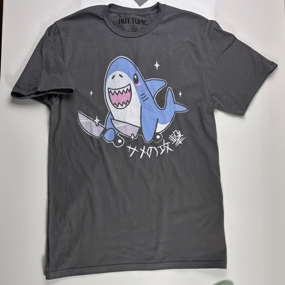 Hot Topic Tops - Shark 🦈 Shanks Knife T-shirt